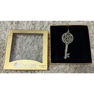 Chemart Metal Key Ornament With Box Silvertone